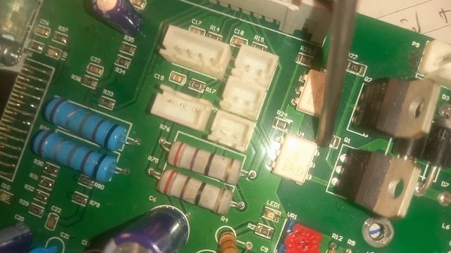 Sửa máy cắt nhám xong nhân tiện lưu lại thông số điện trở của mạch смотреть онлайн