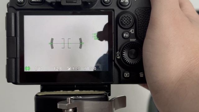 Sony A7R V Autofocus Subject Tracking Demo смотреть онлайн