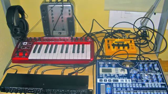 electro house beat ( playing with mopho presets ) emx & 3630 смотреть онлайн