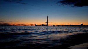 Михаил Булгаков: Она несла желтые цветы [отрывок из романа "Мастер и Маргарита"]