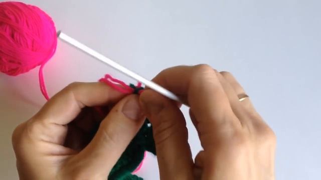 Прихватка "Клубничка" крючком на 8 марта/Tack "Strawberry" crochet for March 8 смотреть онлайн