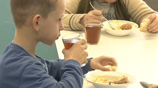 СПАСИБО ЗА ОБЕД смотреть онлайн