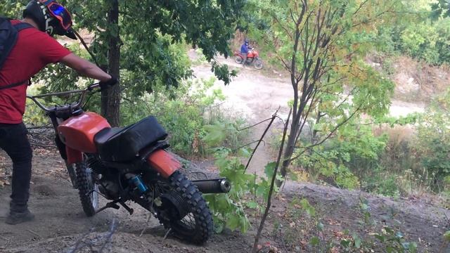 Курьер ЗиД-200 в эндуро! смотреть онлайн