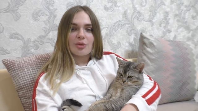 ЖИЗНЬ КОТЕНКА БЕЗ ЛАПКИ СПУСТЯ ГОД | СЛАДУН ОБИЖАЕТ КЕВИНА? смотреть онлайн