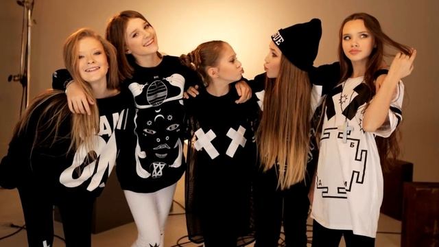 АНГЕЛИНА РОМАНОВСКАЯ - ВСЯ ПРАВДА про участницу групы Опен Кидс смотреть онлайн