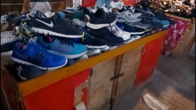 Landa Bazar • Shoes Just 250 . Lahore Biggest Shoes Market. 2022 New And Used Shoes. Left Lane Ride смотреть онлайн