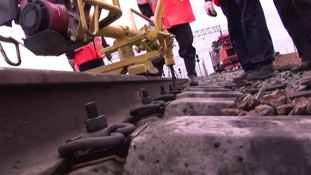 Бесстыковой путь. Особ. укладки и экспл..mp4 смотреть онлайн