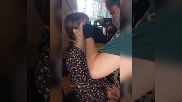 Пирсинг крыла носа / Nostril piercing смотреть онлайн
