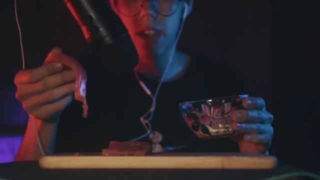 АСМР ИТИНГ СЕМГА Mukbang / Мукбанг / Итинг / 먹방 , 연어 смотреть онлайн