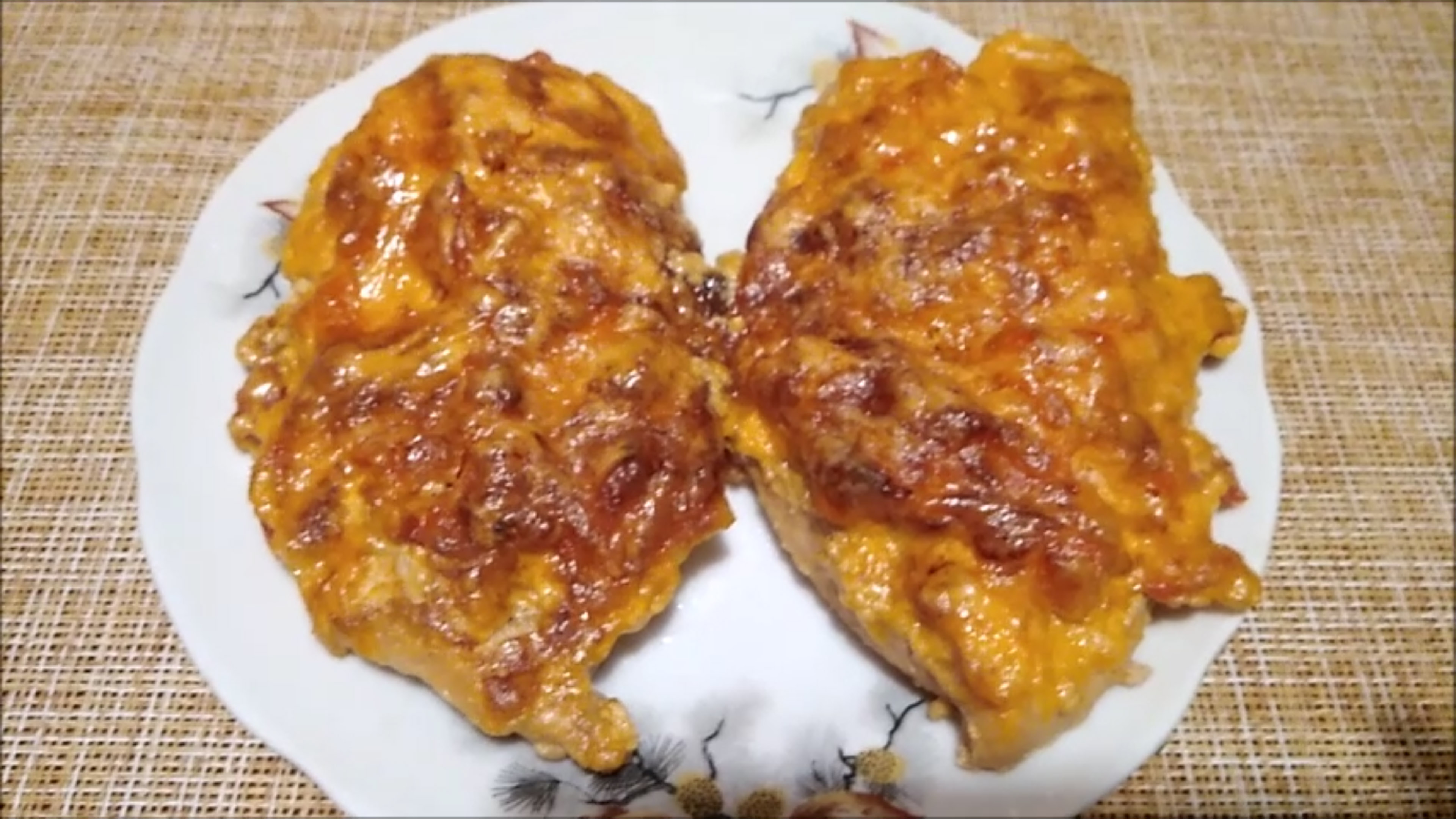 Запечённое куриное филе по новому.mp4 смотреть онлайн