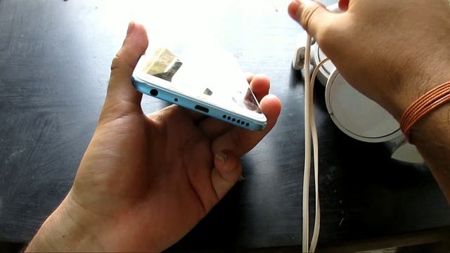 Headphone Jack Not Fitting Properly Popping Out Problem Solution In All Phones - Manish Prajapat смотреть онлайн