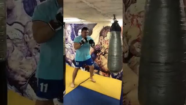 Диаз казахстанский боксер смотреть онлайн