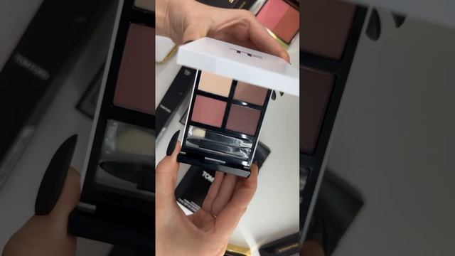 Tom Ford «Rose Tease» & «Rose Lip Oil Tint»? Больше свотчей в тг (закрепленный комментарий) #бьюти смотреть онлайн