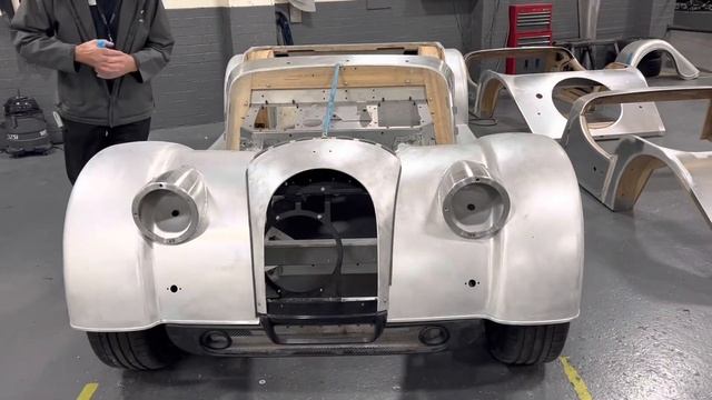 A Morgan Car Factory Tour. September 2022. смотреть онлайн