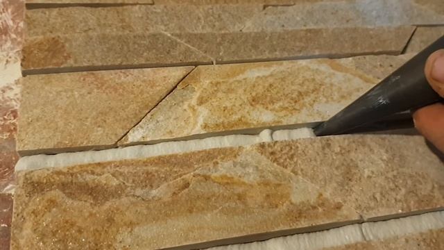 Заповнення швів між каменем KLVIV MIX FUGA.