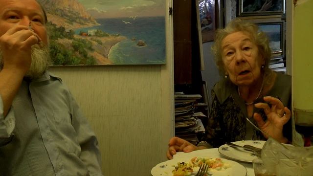 В мастерской художников Августы Оранской и Дмитрия Небогатова #Дмитрий_Небогатов #Августа_Оранская смотреть онлайн