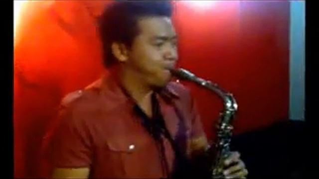Edwin Andanar Sax Player 1 смотреть онлайн