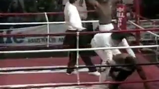 04 - José Landi-Jons vs Marcelo Vieira - BVF 5 - Circuito de Lutas 9 (09-01-1996) смотреть онлайн