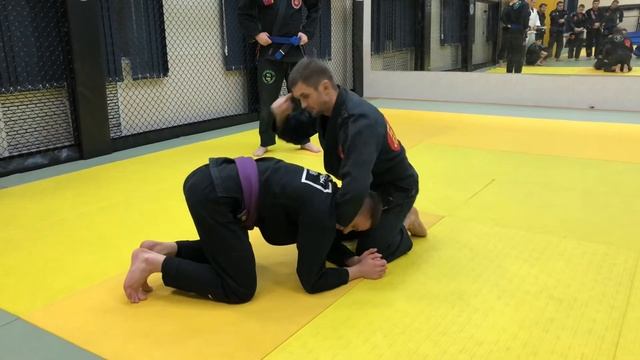 Как задушить соперника в «черепахе» ( Лев Гладких )