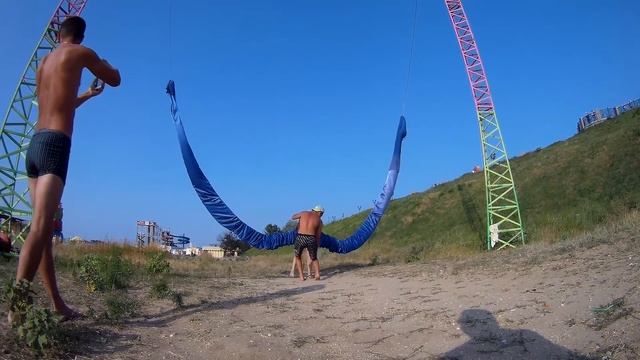 Полет на резинке "Катапульта". Ейск, район"Каменка" 29.07.2016. Сatapult смотреть онлайн
