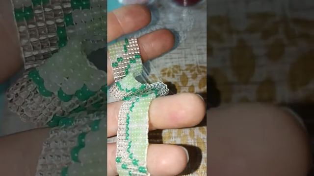 фенечка из бисера/за покупкой в ТГ:Mashkaaa_13m #бисер #бисероплетение смотреть онлайн
