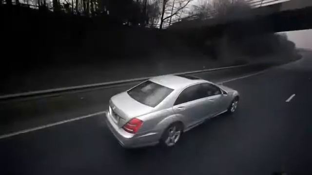 Mercedes-Benz S-Class W221 Official Trailer смотреть онлайн