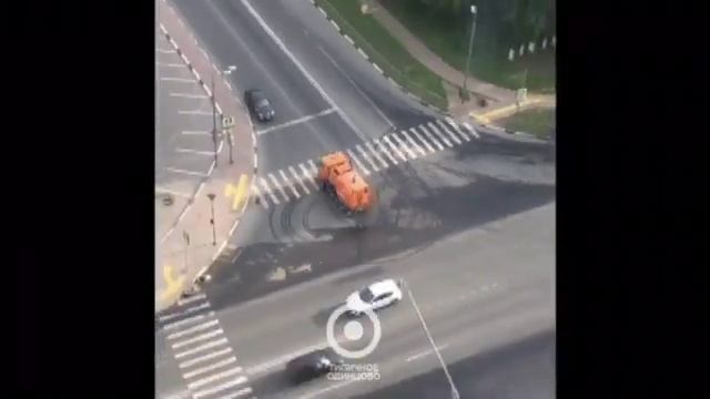 Как развлекаются Одинцовские дорожники смотреть онлайн