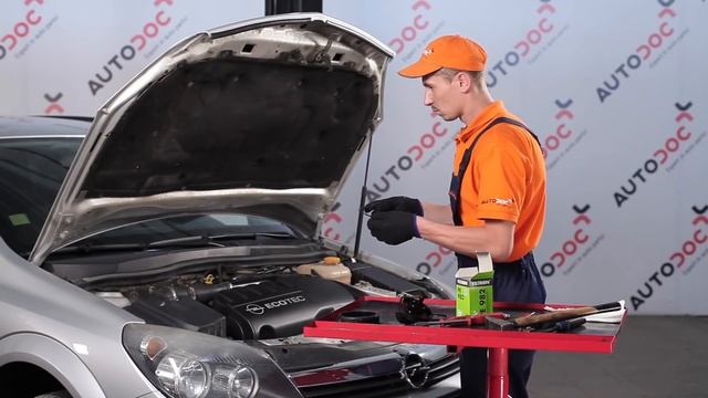 Cómo cambiar Filtro de combustible en OPEL ASTRA H [INSTRUCCIÓN] смотреть онлайн