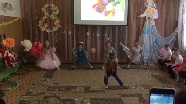 ДС Колокольчик г.Медынь - Современный ритмический танец "Никитосик" смотреть онлайн