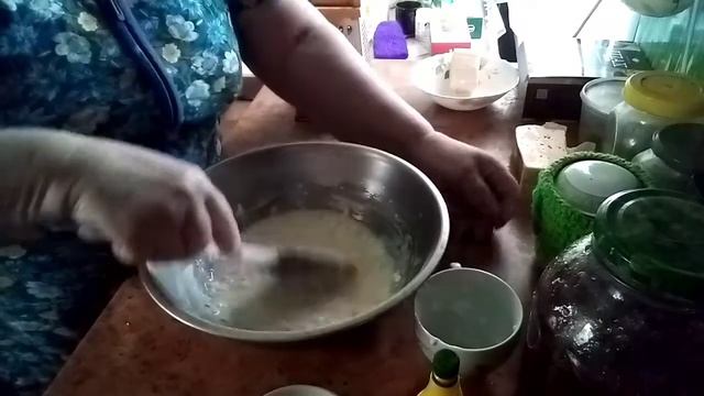 Блины с клубничным соусом