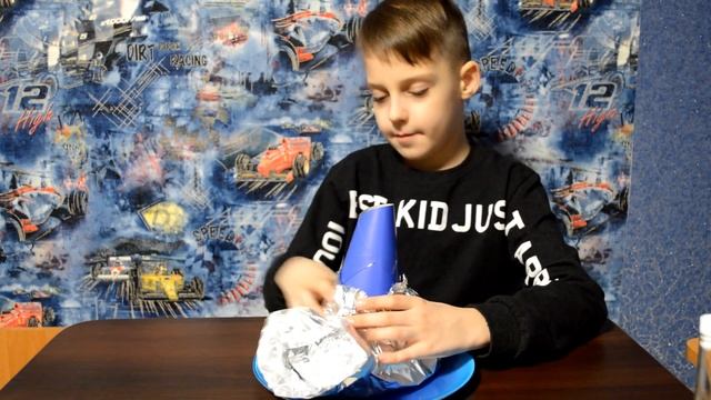 Извержение маленького вулкана смотреть онлайн