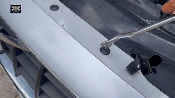 Volvo XC70 2007 front bumper removal