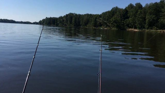 Река днепр ловля леща смотреть онлайн