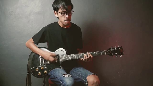 Four Year Strong - Stuck In The Middle смотреть онлайн