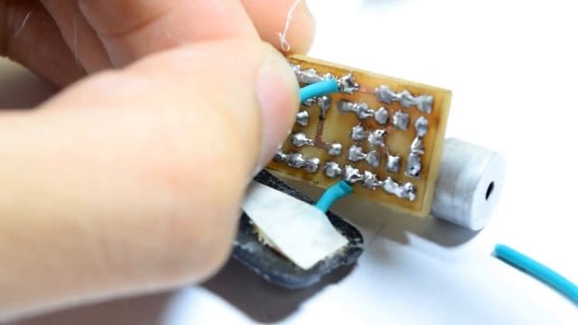 Build A Long Range FM Transmitter (Homebrew Radio Station) смотреть онлайн