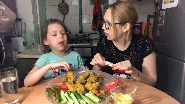 МУКБАНГ 🍗КРЫЛЫШКИ КАК ИЗ KFC