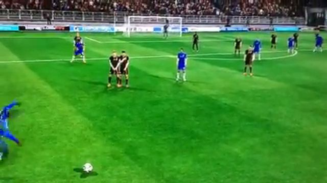 Coup franc de Yaya смотреть онлайн