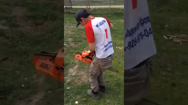 Как правильно надо заводить электропилу