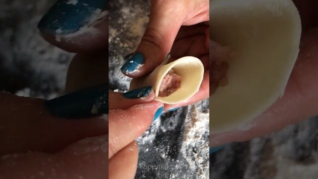 Быстрый способ лепки пельменей. Домашняя лепка пельменей смотреть онлайн
