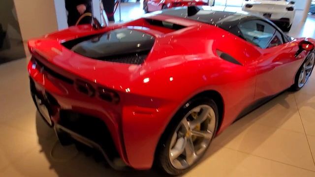 Rosso Corsa Ferrari SF90 смотреть онлайн