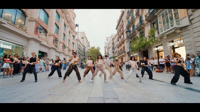 [K-POP IN PUBLIC | ONE TAKE ] EVERGLOW (에버글로우) - SLAY | Dance Cover by Midnight Crew, Barcelona смотреть онлайн