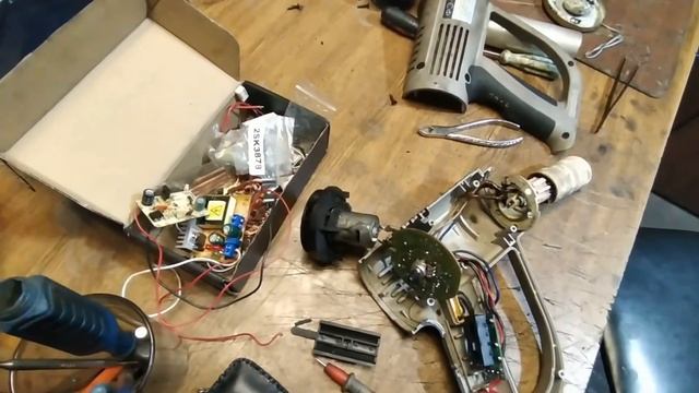 Интерскол ФЭ-2000. Ремонт фена смотреть онлайн