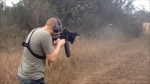 Shooting Full Auto Mac, AR 15, Colt Python .357, FN Five Seven, Ruger 10/22 with Advanced Firearms смотреть онлайн
