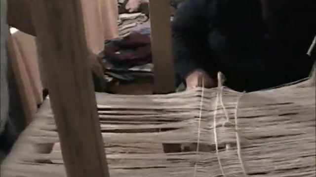 Ткачество. Надевание основы на стан смотреть онлайн