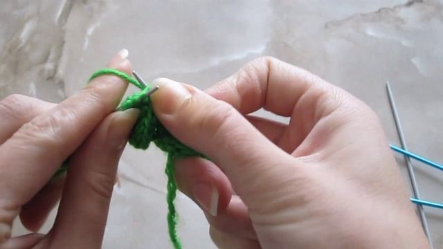Вяжем спицами. Бочкообразный жгут. Как вязать Жгут спицами? смотреть онлайн