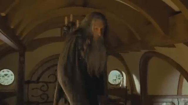 Ian Mckellen (Gandalf) hits his head in Lord of the Rings смотреть онлайн