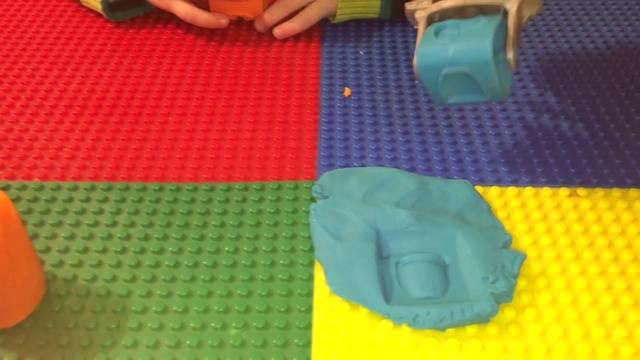 Play Doh Despicable Me Minions Stamp and Roll смотреть онлайн