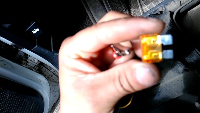 Не работает прикуриватель  на приоре