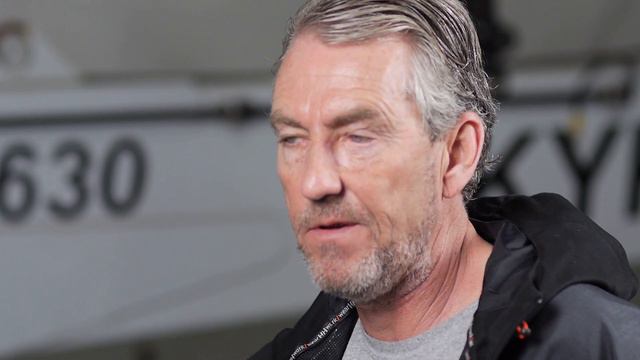 Why is this little construction crane illegal in New York City? смотреть онлайн