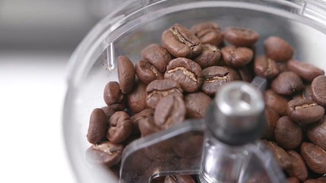 Lume Grinder: Finally a good portable electric grinder? смотреть онлайн